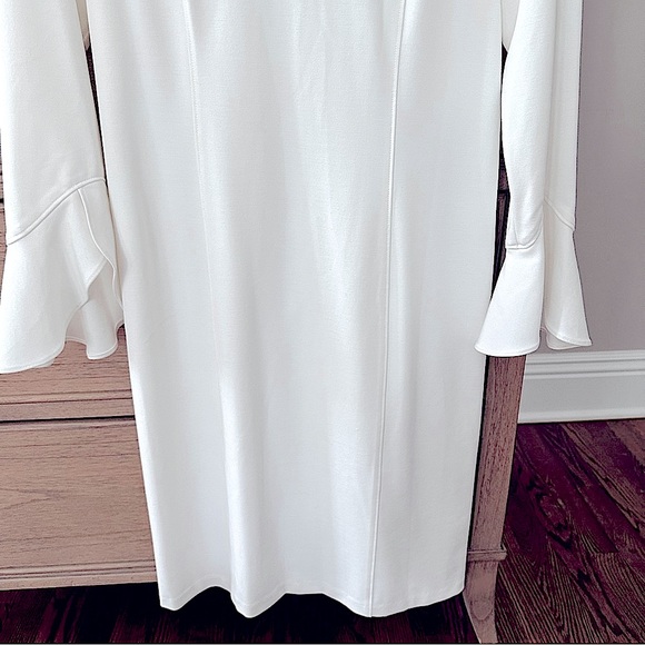 White Mini Dress with bell sleeves - like new! size 4 - Picture 6 of 9